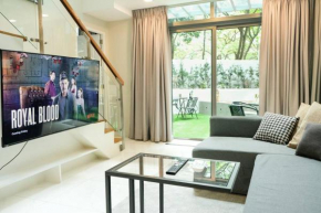 Loft 3BR with Garden in Avant BGC parking with fee
